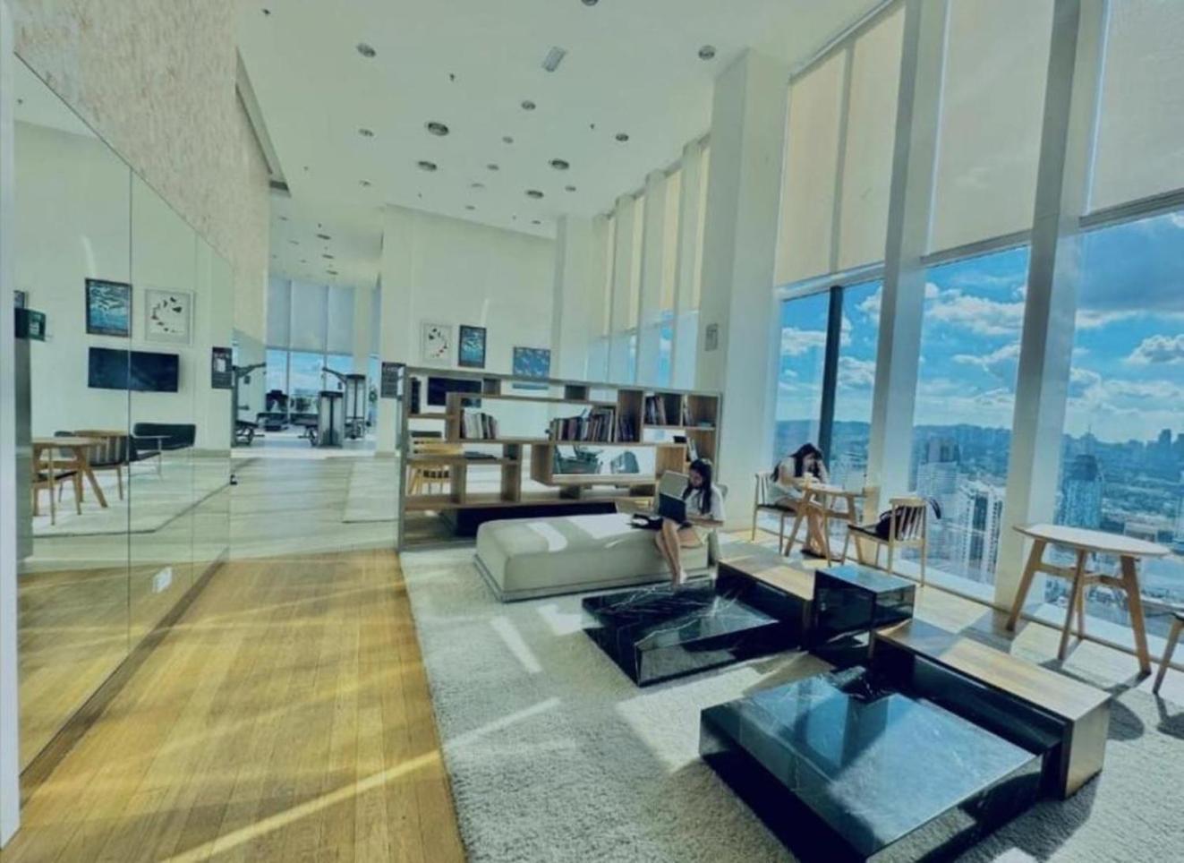 The Platinum Klcc By Victoria Home Kuala Lumpur Luaran gambar